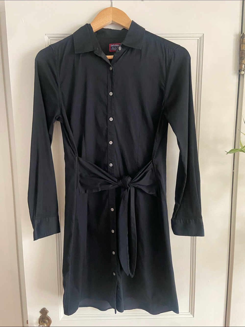 UNTUCKit black shirt dress, minimalist chic, effortless elegance staple